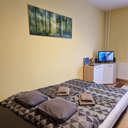 Appartamento Casa Victoria Pécs Esterno foto