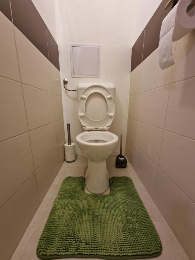 Appartamento Casa Victoria Pécs Esterno foto
