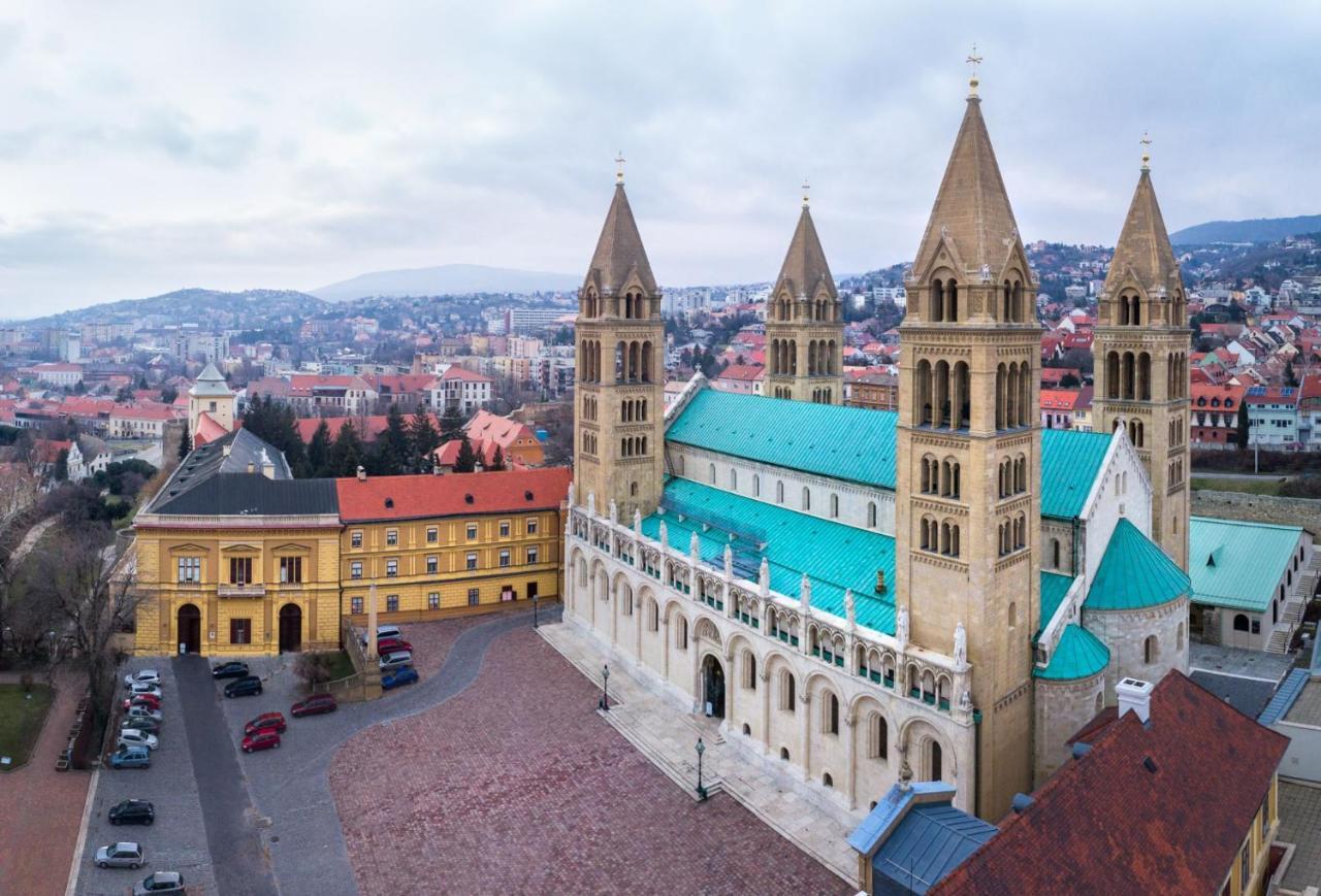 Appartamento Casa Victoria Pécs Esterno foto